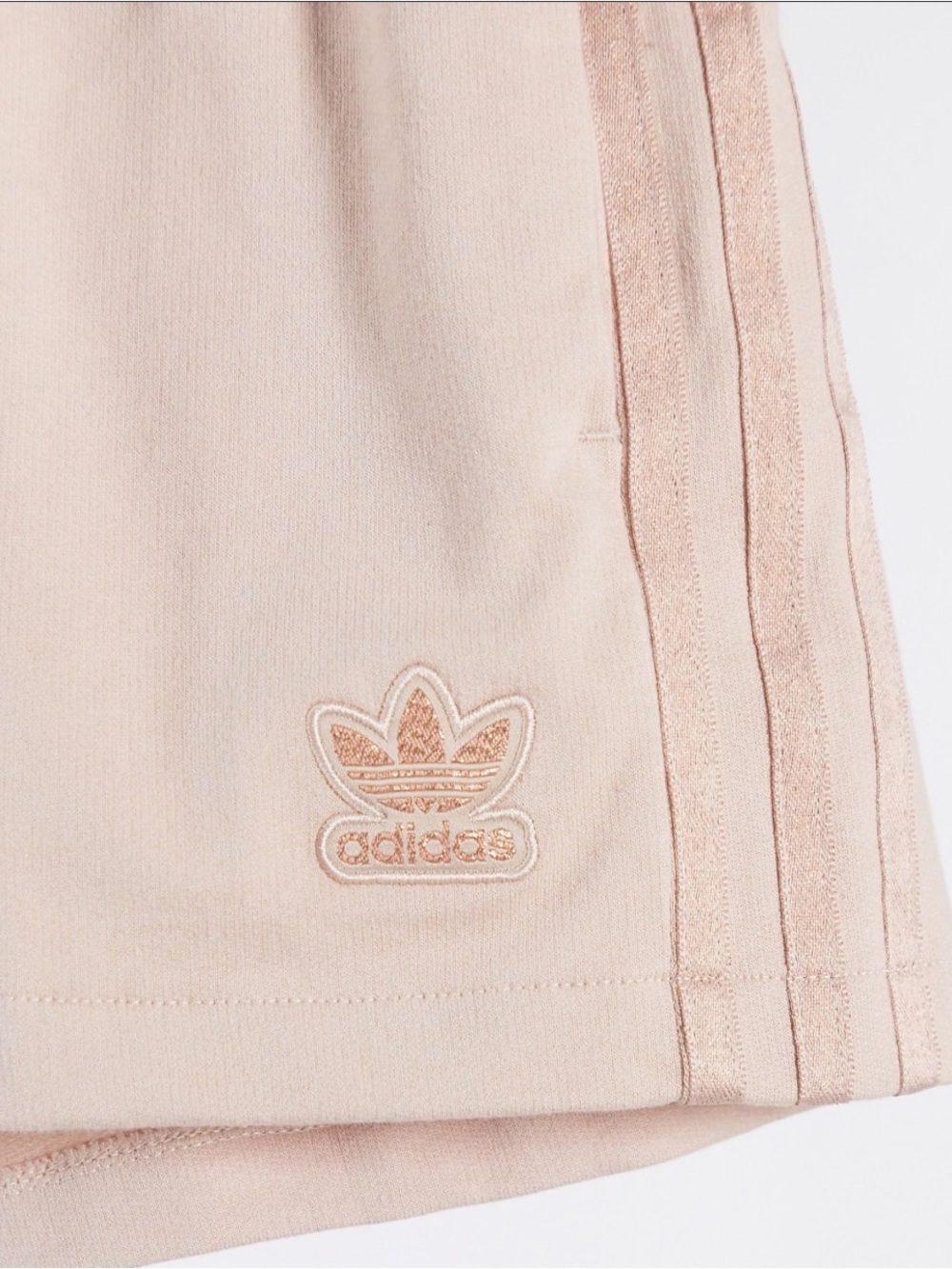 adidas Originals New Neutrals logo high waisted shorts in Ash Pearl Size Medium - Picture 2 of 6